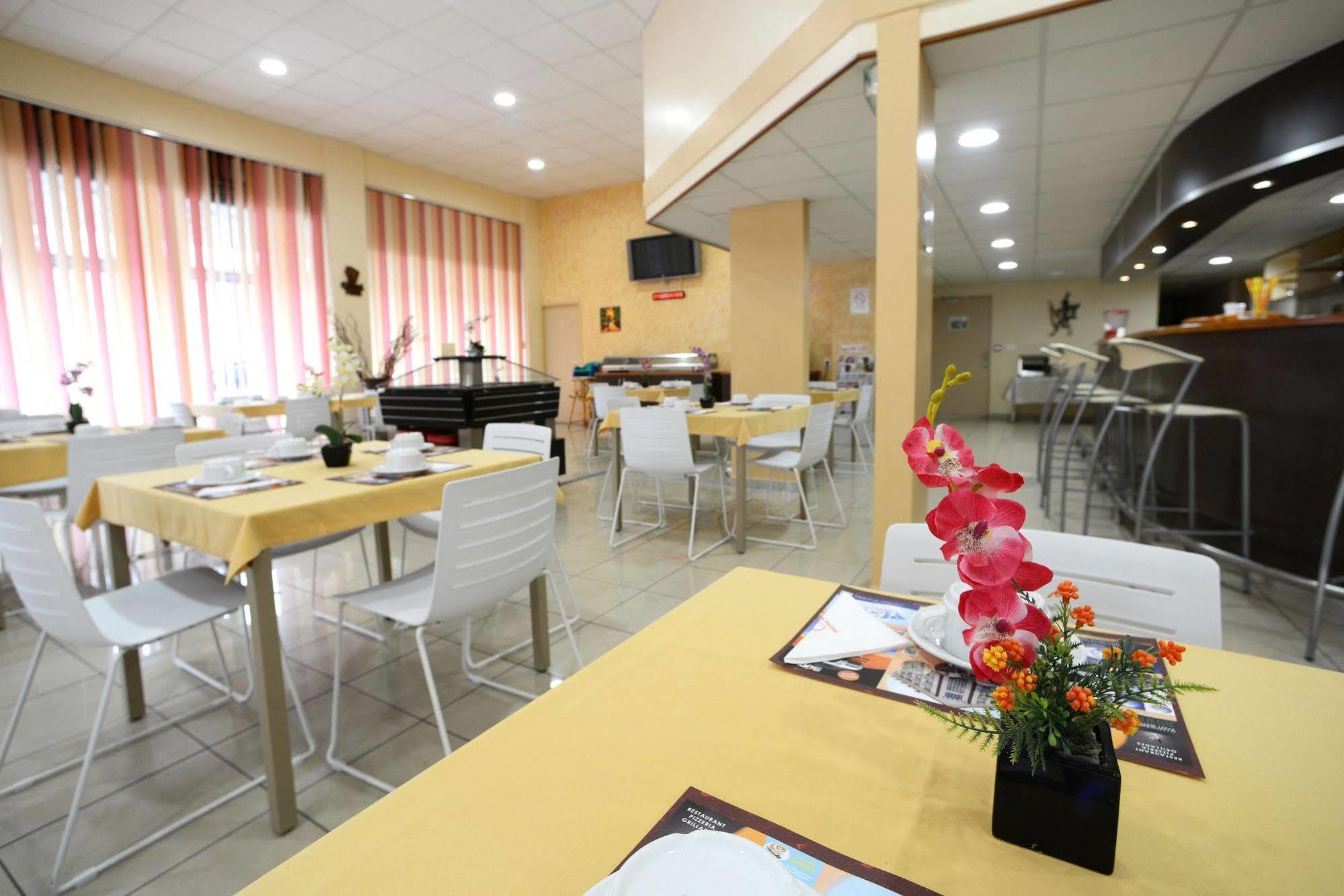 Central Hotel Cayenne Luaran gambar
