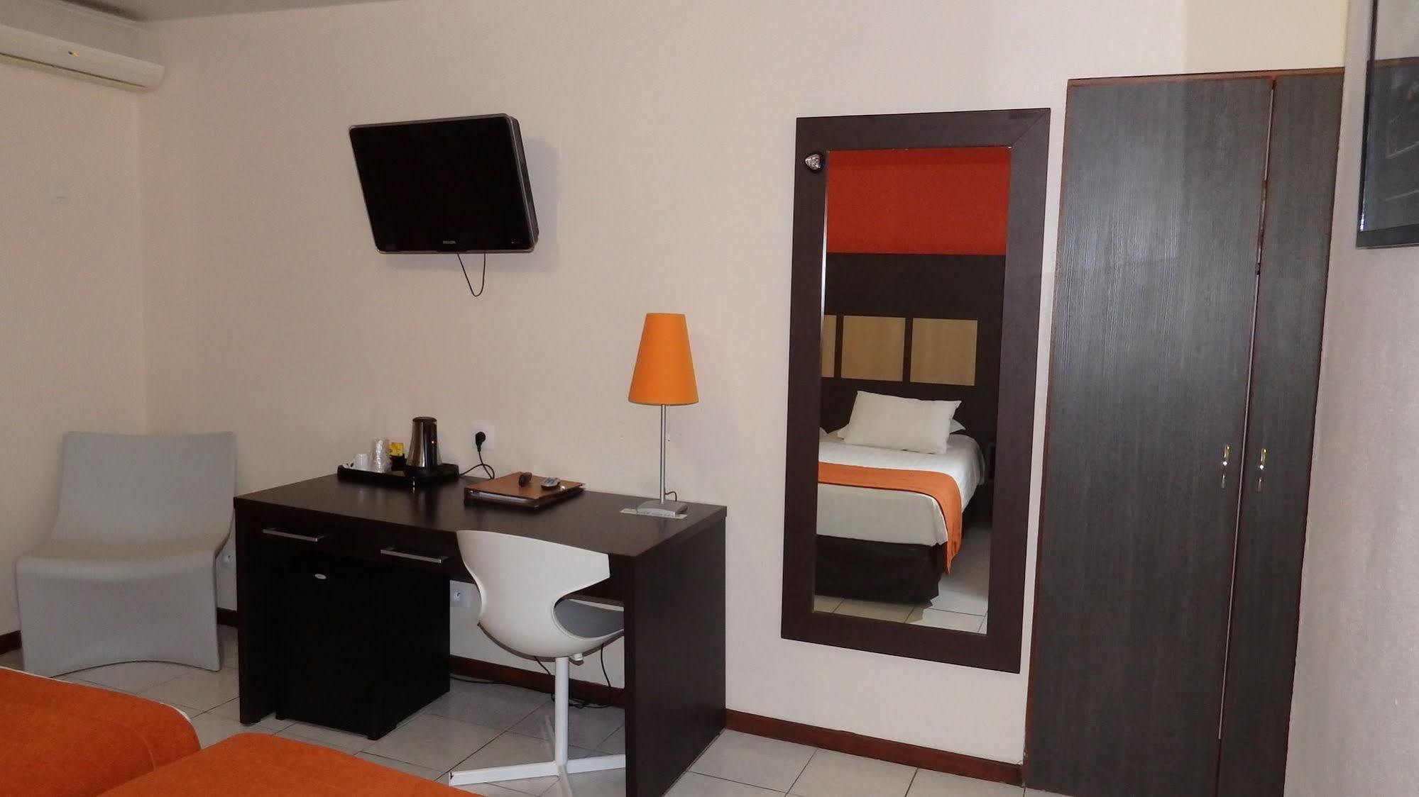 Central Hotel Cayenne Luaran gambar